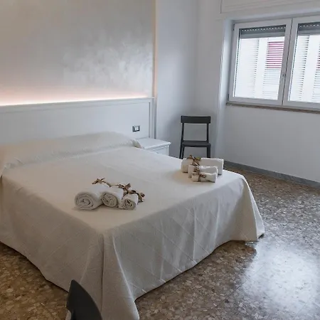 Bed & Breakfast Le Terrazze Sul Mare Lido *