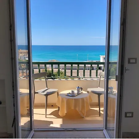 Le Terrazze Sul Mare Lido Bed & Breakfast *